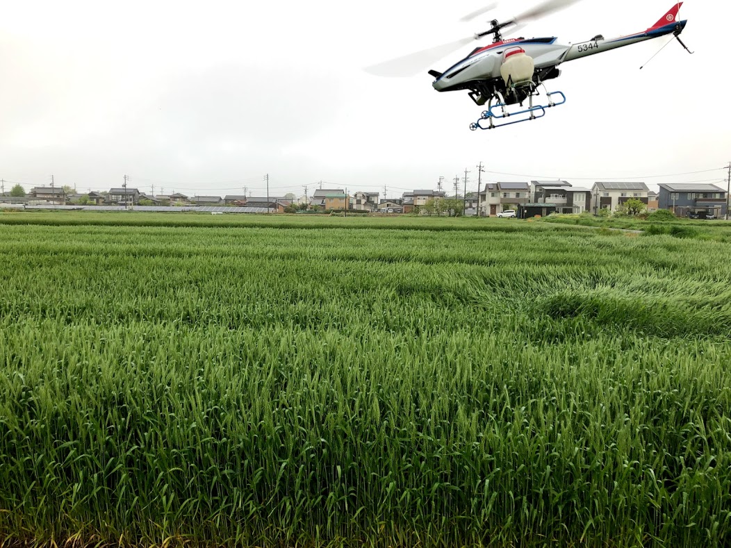 小麦の防除作業が終わりました！