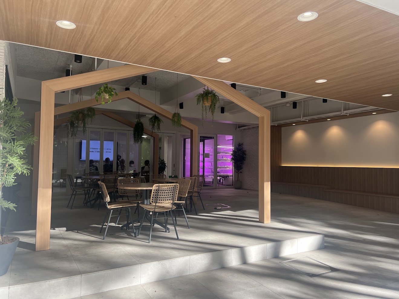 学校で授業を行いました！